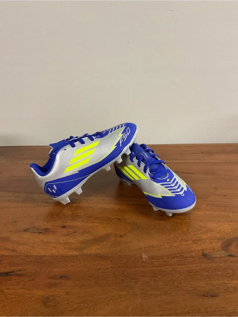 Brand New-adidas F50 CLUB MESSI Firm/Multi-Ground Soccer Cleats